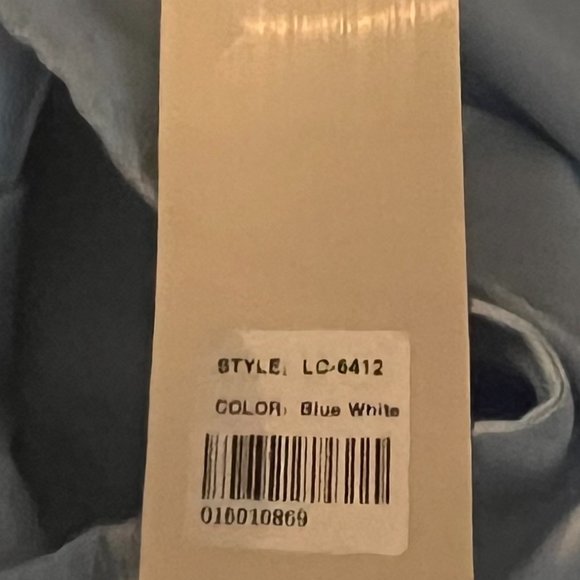 New Lizette Collection blouse, size L, color blue , open long sleeves. - Picture 6 of 6